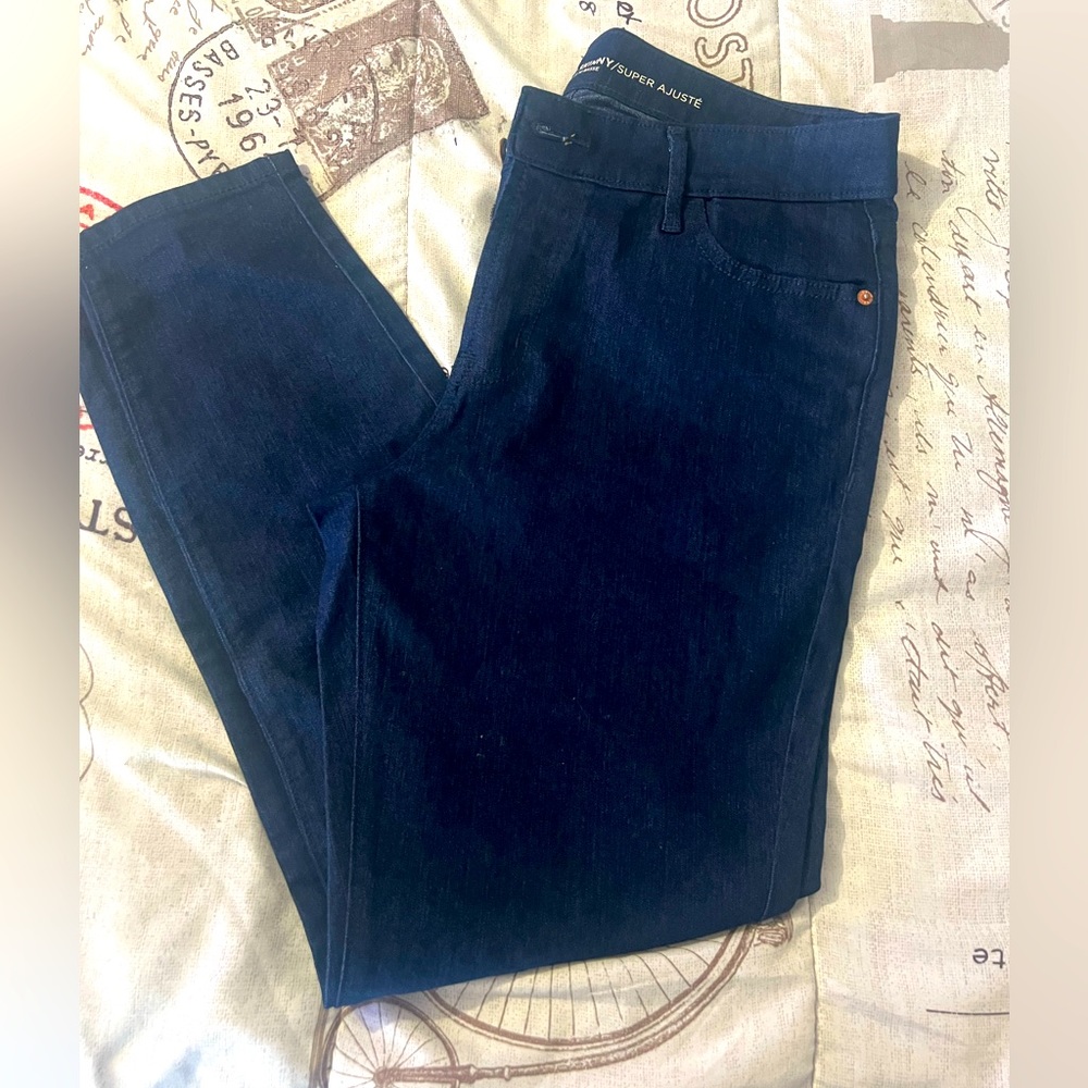 Old Navy “Super Skinny mid-rise” jeans